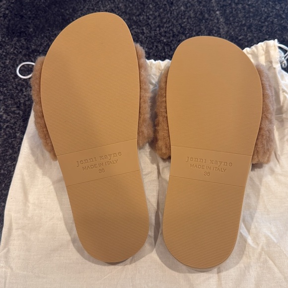 Size 6! NWT Jenni Kayne Shearling Slide Sandal - Picture 5 of 6
